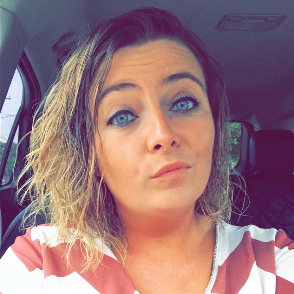 Meet your Posher, Mercedes